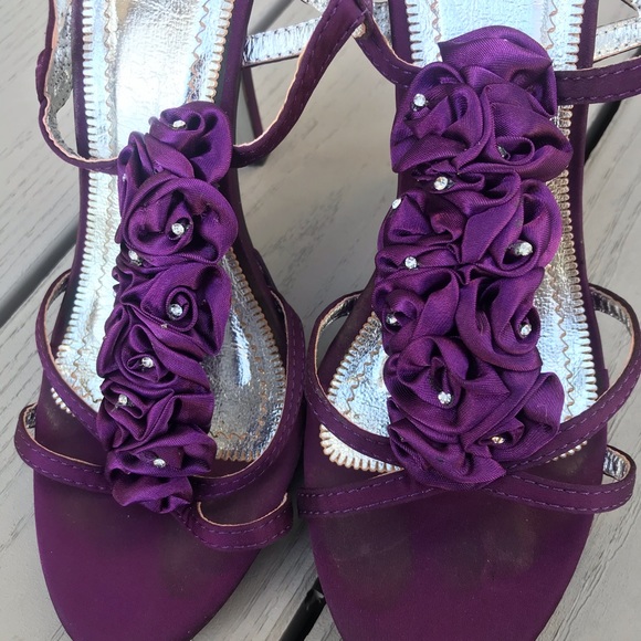 Heels - Picture 6 of 8